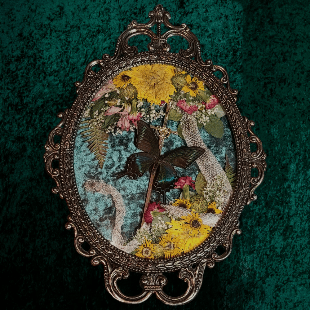 Image of The shield maidens crest