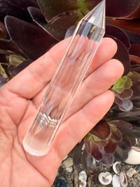 Image 4 of HIMALAYAN QUARTZ PRECISION CUT VOGEL, WAND