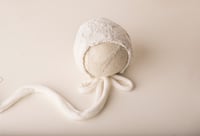 JULIA classic bonnet with lace