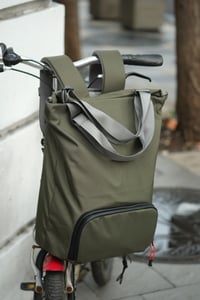 Image 3 of Contigo Totepack Olive Green | Daily Versatile 15L EDC