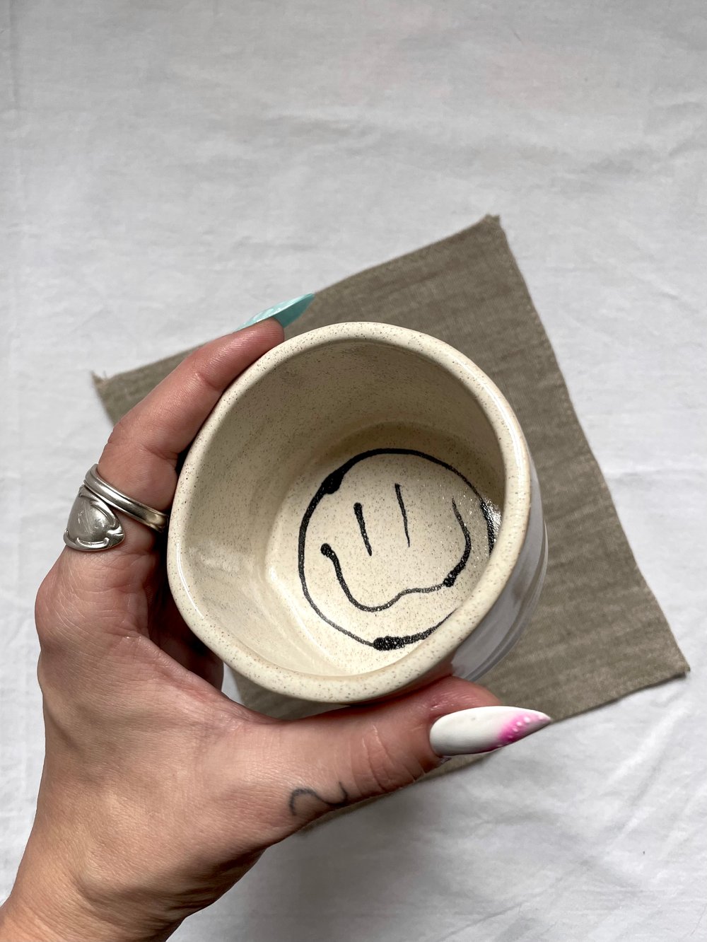 Image of Gardening smiley ashtray