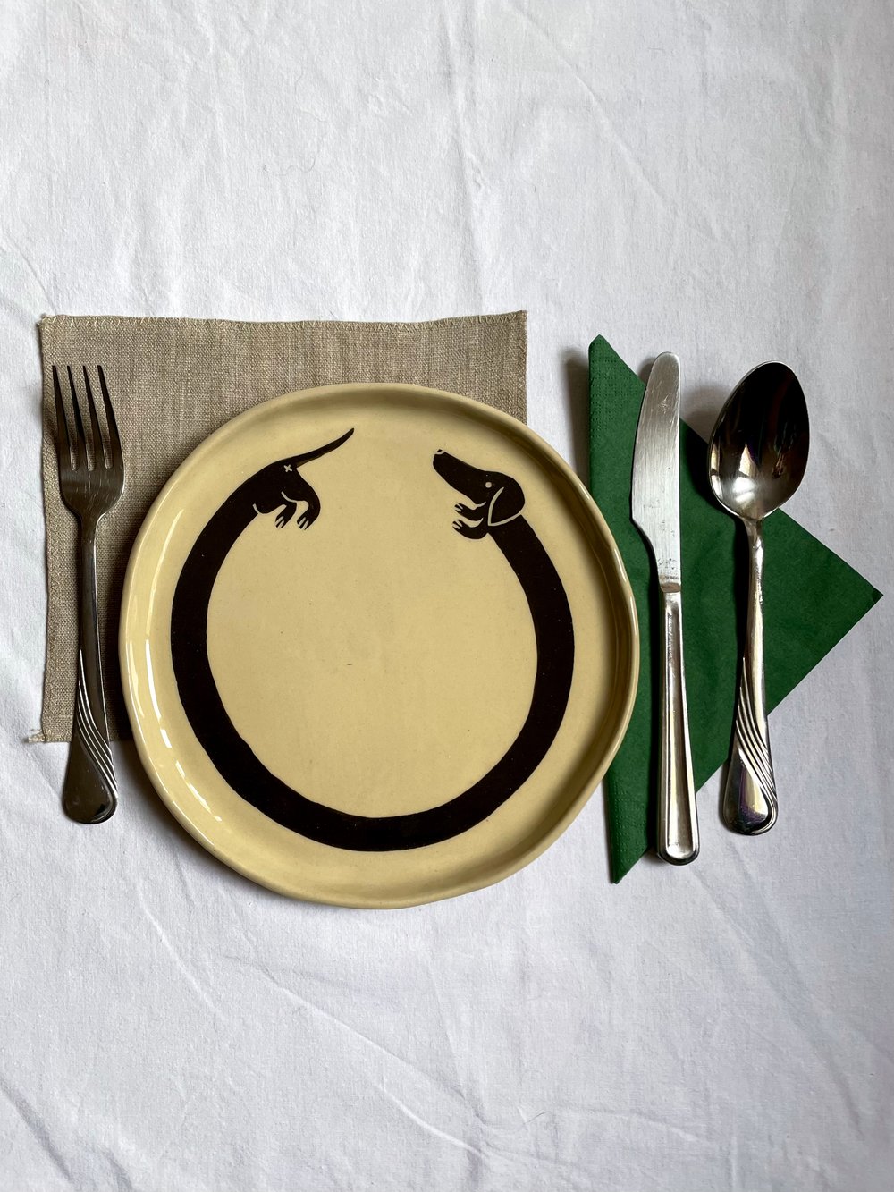 Image of Sausage dog plate