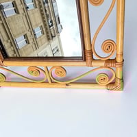 Image 10 of Grand miroir mural en rotin rectangulaire des années 60 - Arabesques - style Franco Albini