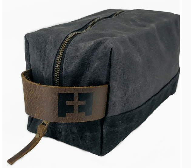 Image of Men's Canvas Dopp Kit