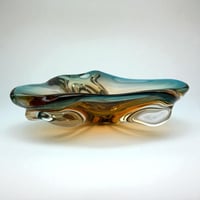 Image 9 of Grand vide-poche Sommerso en verre bleu jaune - Murano Venise  Artisanat d'Art 1970