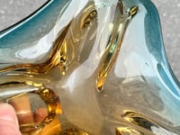 Image 11 of Grand vide-poche Sommerso en verre bleu jaune - Murano Venise  Artisanat d'Art 1970