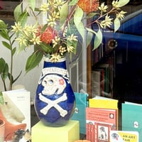 Image 3 of 'Momento Mori' Vase