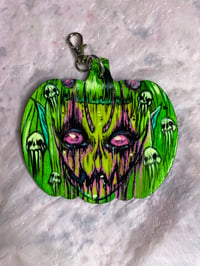 Squeedlejuice Keychain Painting - closeup