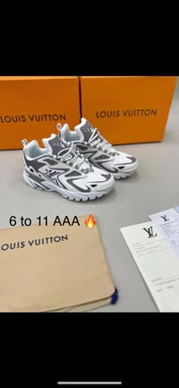 Image 4 of Mens Luis Vutton Trainer(1:1)