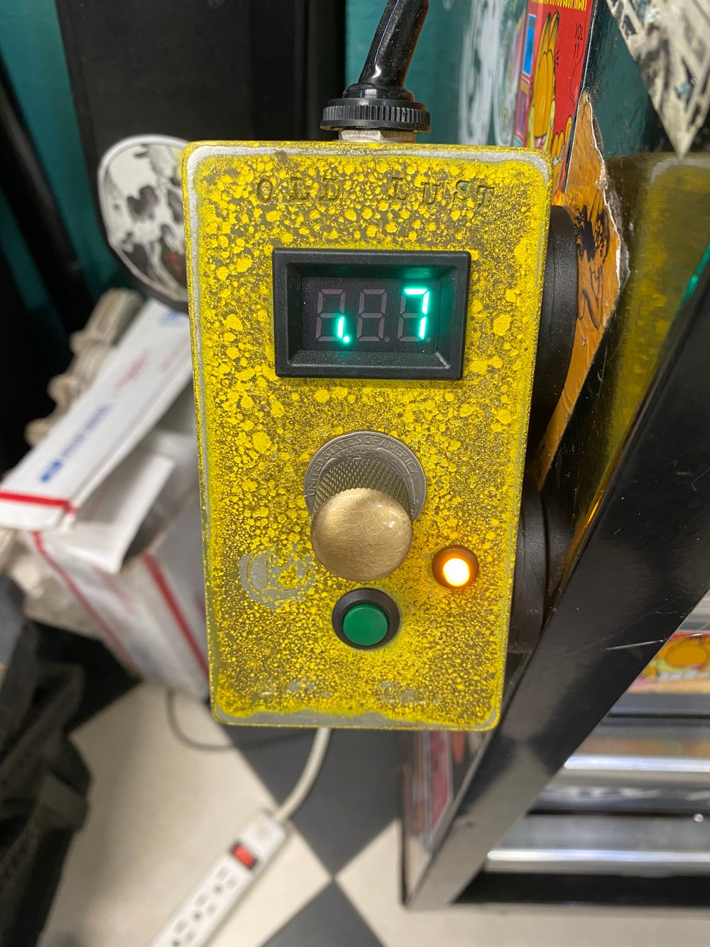 Image of BINFORD 4200/dewalt/left side/ear wax