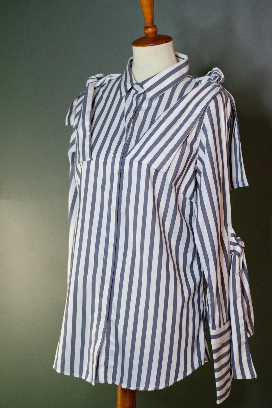 Image of Modern Striped Blouse W/Bow Accents