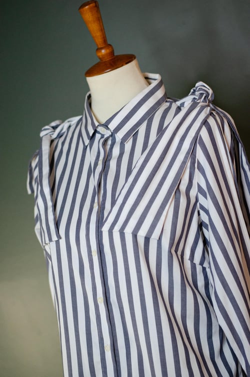 Image of Modern Striped Blouse W/Bow Accents