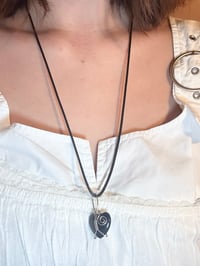 Image 4 of Stabilizing Black Heart Wraps