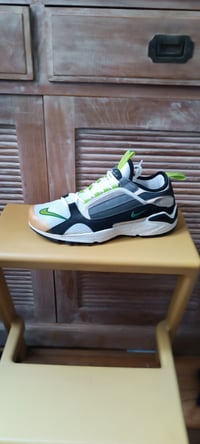 Image 2 of NIKE AIR SWIFT TRIAX SIZE 8US 41EUR 