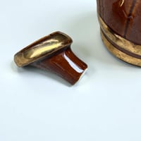 Image 9 of Ancien pichet en céramique marron avec bouchon forme tonneau Sarreguemines 1940