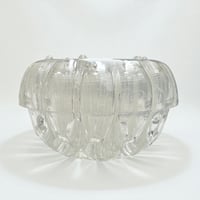 Image 9 of Ancien vase pique-fleurs en verre moulé - 31 trous - Porte crayon - Années 30 - 40 