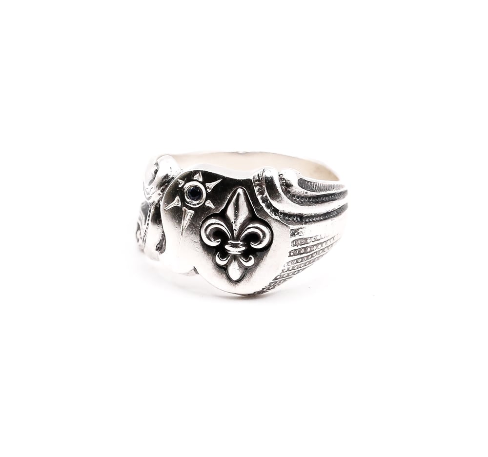 Image of Fleur De Lis Signet Ring