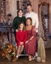 Image 4 of Holiday Mini  - Studio - 12:00 Nov. 9th Sunday