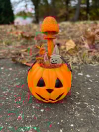 Image 2 of Pumpkin Treat Baskets