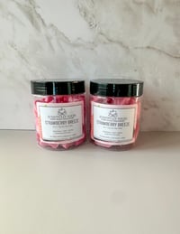 Image 5 of Strawberry Breeze