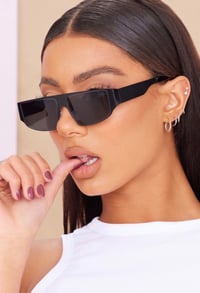 Image 1 of PRETTY LITTLE THING- BLACK MATT METAL FRAME SLIM 