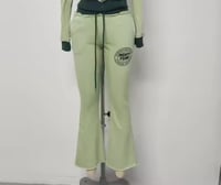 Image 1 of Meaty Yum Mint Bottom