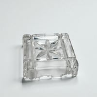 Image 10 of Petit cendrier carré vintage en cristal taillé - Années 60 - 70 -  vide-poche en cristal