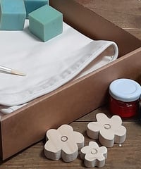 Image 4 of Experience Box - Cushion Covers - Flower Blocks 