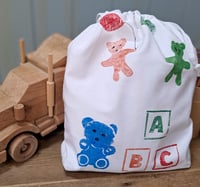 Image 1 of Organic Cotton Drawstring Bag – Teddy Bear and Balloons Print