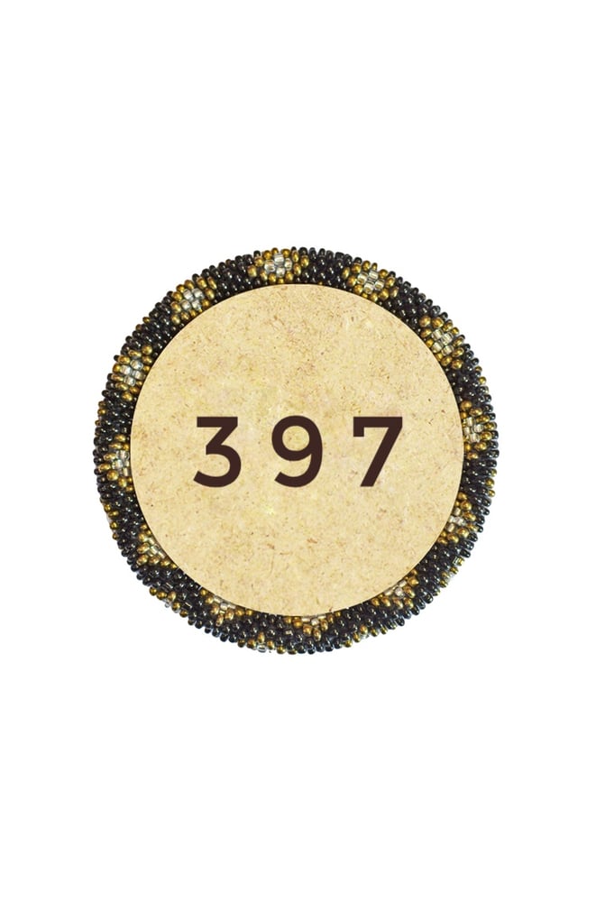 Image of Pulseras Kharmari Black and Gold.