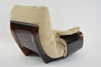 Image 6 of Fauteuil Marsala et son repose pied Ligne Roset beige clair