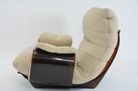 Image 8 of Fauteuil Marsala et son repose pied Ligne Roset beige clair