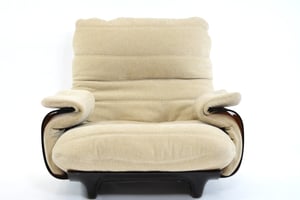 Image of Fauteuil Marsala et son repose pied Ligne Roset beige clair