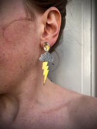 Image 5 of Ohrringe Gewitterwolken mit Citrin-Steckern