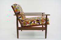 Image 4 of Fauteuil scandinave tissu géométrique