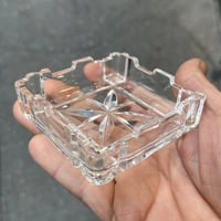 Image 3 of Petit cendrier carré vintage en cristal taillé - Années 60 - 70 -  vide-poche en cristal