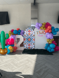 Custom Balloon Installations with Personalized Flair