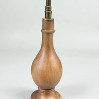 Image 9 of Lampe de Philippe Capelle vintage 1970 en bois tourné ciré et abat-jour en corde