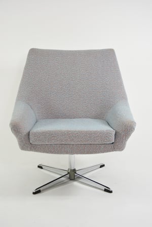 Image of Fauteuils coquilles pivotantes chiné bleu