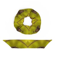 Image 4 of Musa Ladyfingers Two-Sided Hair Scrunchie