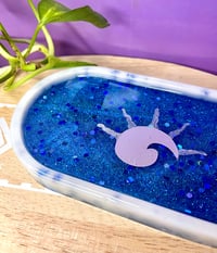 Image 2 of Oval Tray in Deep Sea Blue 