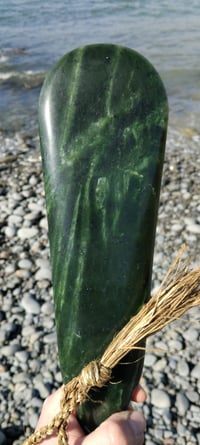 Image 2 of Mere Pounamu Pipiwharauroa Kawakawa