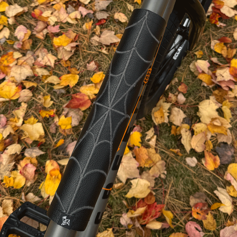 Image of Black Leather Gray Web Top Tube Pad