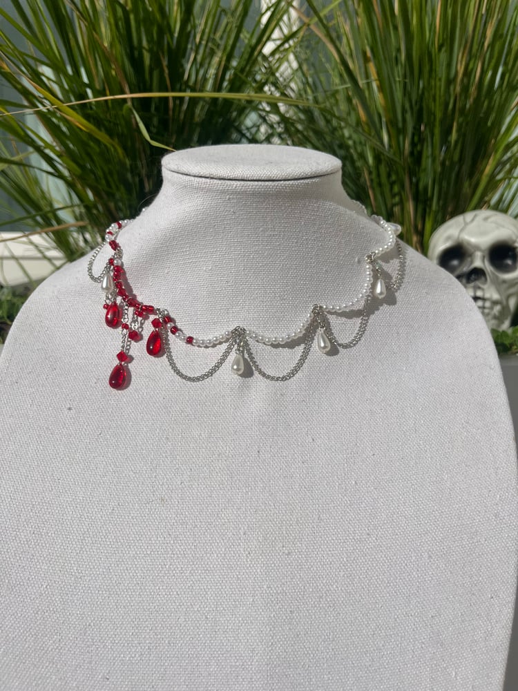 Image of Bloody Pearl Necklace 