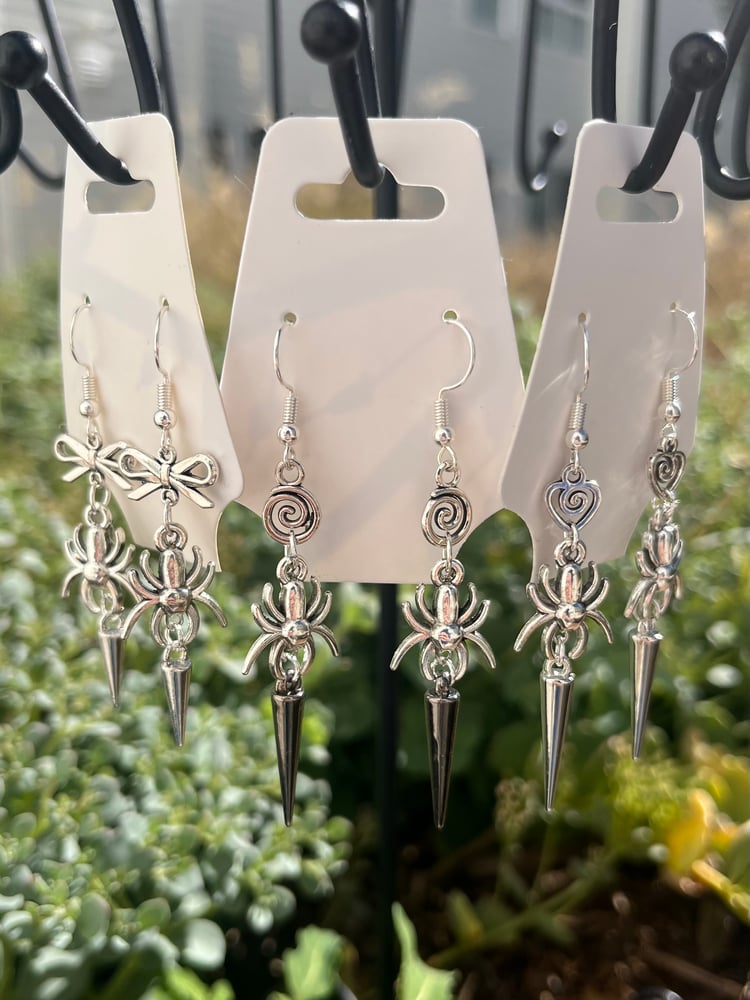 Image of Spider and Teeth Earrings / Glasses Charms