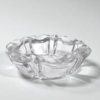 Image 9 of Ancien cendrier Art Déco en verre moulé - Reims - années 30 - Vide-poche en verre