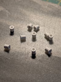 Pivot cup replacement