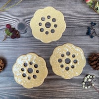 Image 10 of Pale Yellow Embossed Ceramic Flower Arranging Frog (9 hole)