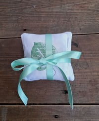 Image 4 of Handmade Lavender Bags – Green Leaf Design