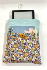 Image 2 of Funda de libro pequeña 